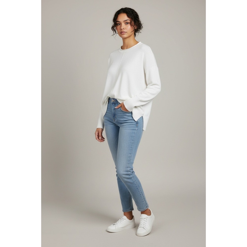 French Connection Sweater Womens Medium White Crew Neck Oversized Cropped Boxy